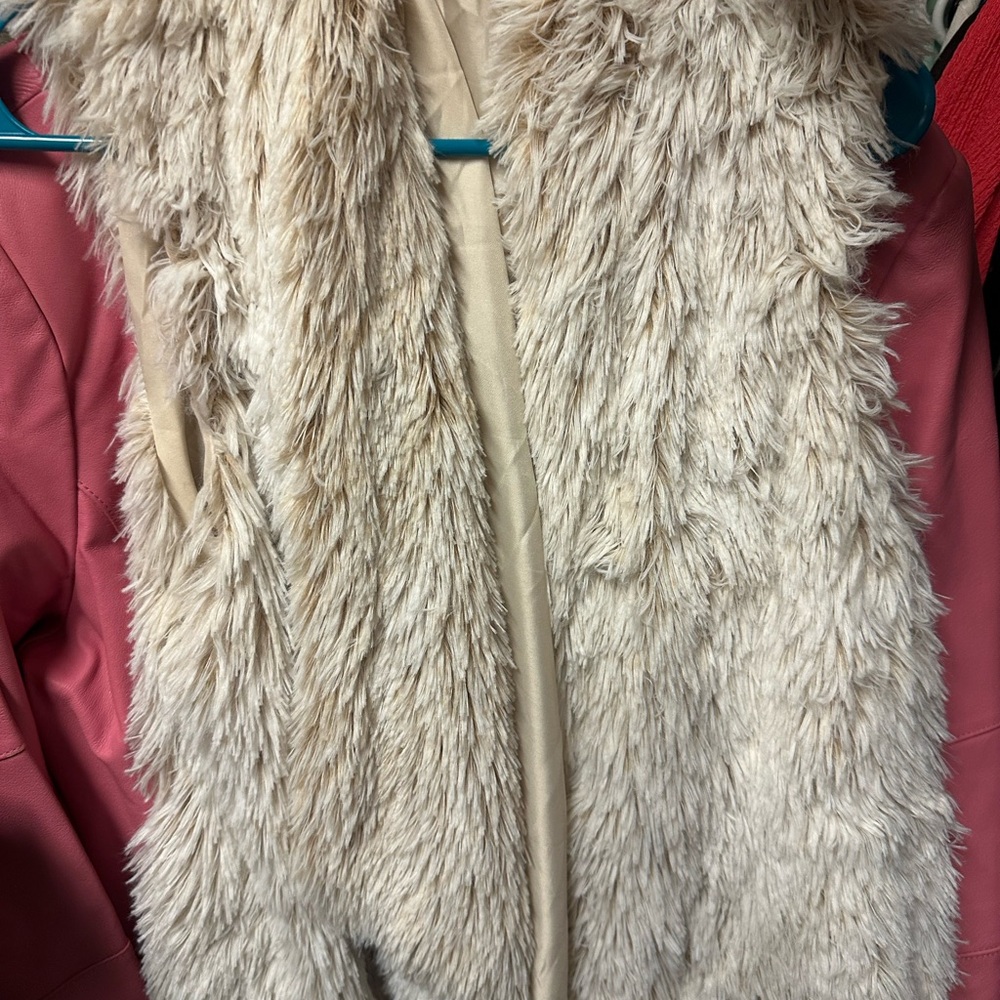 Women's Cream Faux Fur Vest